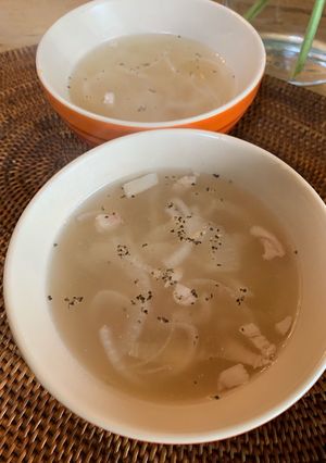 簡単美味♡たまねぎとベーコンのスープ-レシピのメイン写真