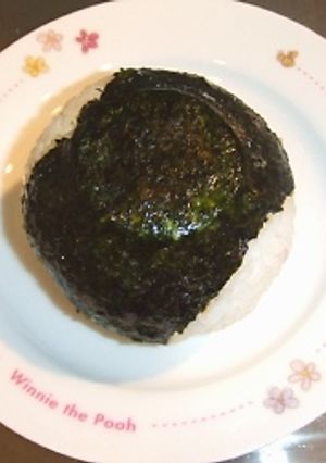 簡単☆まんまる☆タマゴと焼き豚のおにぎり-レシピのメイン写真