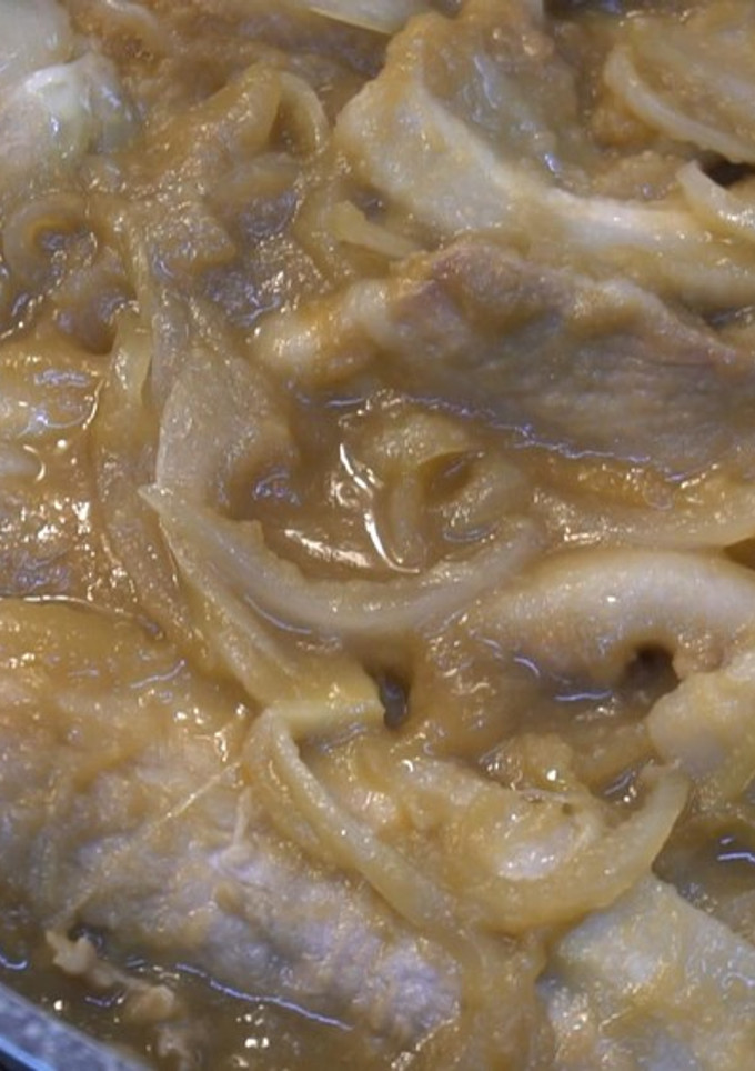 りんごを使った豚肉の生姜焼き丼ぶり-レシピのメイン写真
