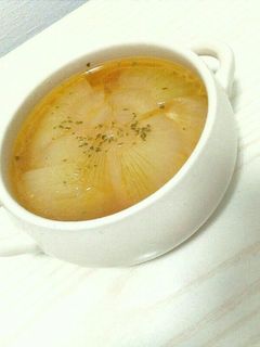 超簡単❁丸ごと玉ねぎスープ-レシピのメイン写真