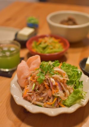 スイカの皮or大根お手軽エスニックサラダ-レシピのメイン写真