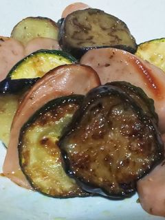 ズッキーニ・茄子・魚肉ソーセージの炒め物-レシピのメイン写真