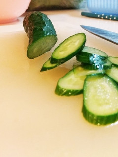 キュウリの輪切りを落とさない!-レシピのメイン写真
