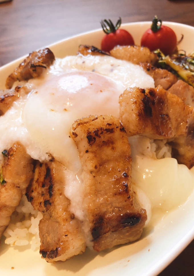 漬けておくだけで簡単とろろハニー塩麹豚丼-レシピのメイン写真