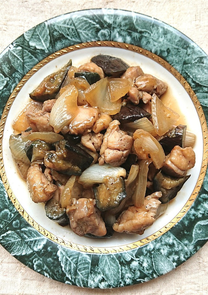 鶏もも肉となすと玉ねぎの甘辛炒め-レシピのメイン写真