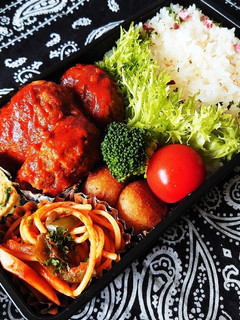 2020/7/7 煮込みハンバーグ弁当-レシピのメイン写真
