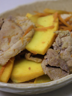 簡単美味♪豚肉コリンキーの醤油カレー炒め-レシピのメイン写真