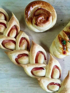 手ごねパン ベーコンエピ 【動画あり】-レシピのメイン写真