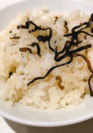 超簡単！バター塩こんぶご飯-レシピのメイン写真