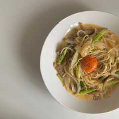 รูปของ 豆乳でカルボナーラ風パスタ