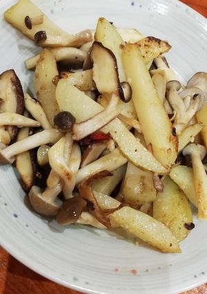 新じゃがときのこのペペロンチーノ-レシピのメイン写真