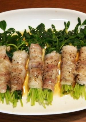 レンジで簡単☆豆苗の豚バラ巻き-レシピのメイン写真