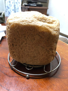 HBで全粒粉100%のパン-レシピのメイン写真