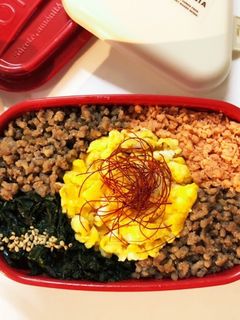 のっけ弁当(4色そぼろ)-レシピのメイン写真