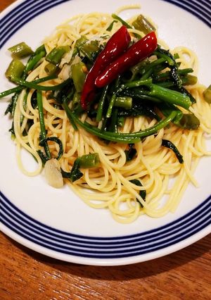 夏の葉物！！空芯菜のペペロンチーノ-レシピのメイン写真