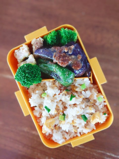 卵チャーハン&茄子の味噌炒め中華弁当-レシピのメイン写真