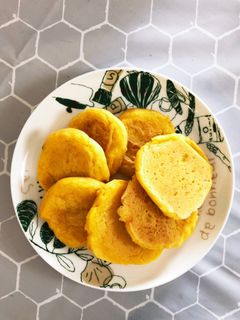 にんじんとかぼちゃの米粉パンケーキ-レシピのメイン写真