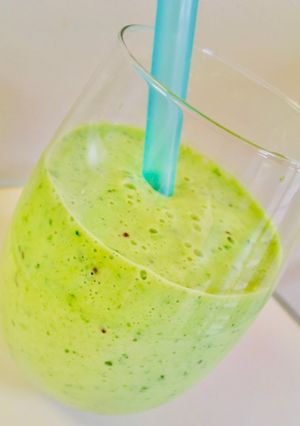 ずぼらw♡飲むヨーグルトスムージー風？♡-レシピのメイン写真
