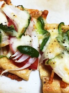 超簡単!乗せて焼くだけ油揚げピザ-レシピのメイン写真