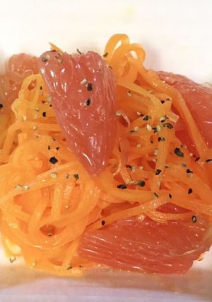 にんじんラペ　ピンクグレープフルーツ和え-レシピのメイン写真