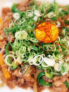 プルコギ!九条ネギと卵黄のせ!-レシピのメイン写真