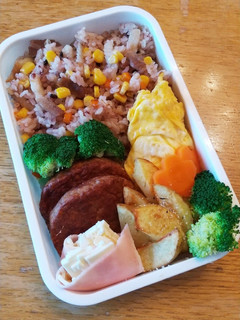 お弁当(7/9)塩豚とコーンのピラフ-レシピのメイン写真