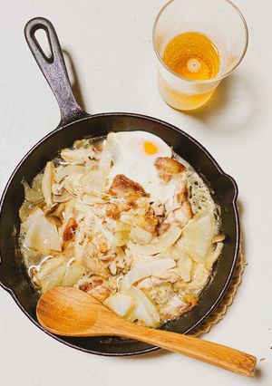 簡単！鶏モモ肉と玉ねぎの和風煮込み♪-レシピのメイン写真