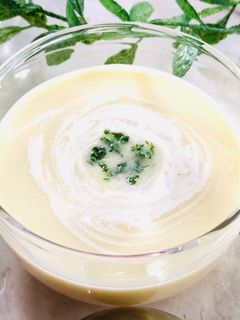 ビシソワーズ(じゃがいもの冷たいスープ)-レシピのメイン写真