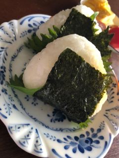 梅と大葉のおにぎり-レシピのメイン写真
