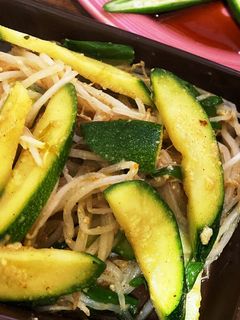 旬*ズッキーニともやしのカレーチーズ炒め-レシピのメイン写真