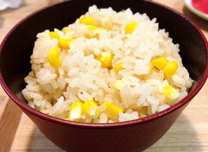 炊飯器にお任せ♪とうもろこしごはん-レシピのメイン写真