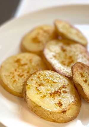 付け合わせ！レンチンじゃがいもカレー焼き-レシピのメイン写真