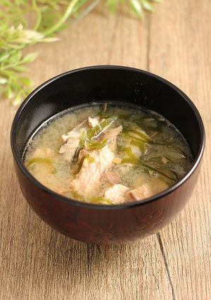 LDL対策！サバと切り昆布のお味噌汁-レシピのメイン写真