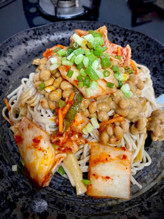 キムチと青じそ納豆の冷やし油そば-レシピのメイン写真