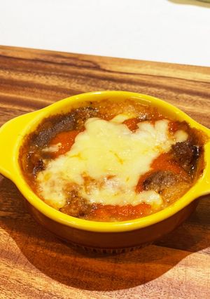 残り物リメイク♡ハンバーグカレーグラタン-レシピのメイン写真