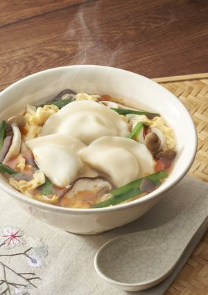 水餃子のピリ辛酸辣湯スープ-レシピのメイン写真