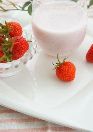 フレッシュいちごのラッシー-レシピのメイン写真