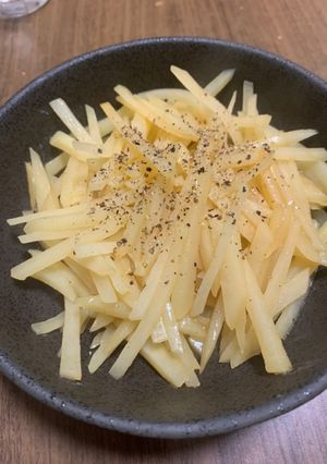 簡単おつまみ☆じゃがバタ風シャキ×２炒め-レシピのメイン写真