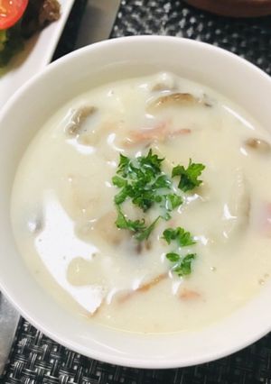 椎茸たっぷりクリームスープ・きのこスープ-レシピのメイン写真