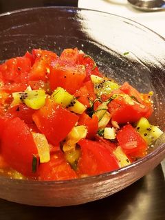 トマトとキウイの蜂蜜塩レモンサラダ-レシピのメイン写真