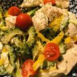 鶏肉●ゴーヤー&ピーマンのチーズソース炒