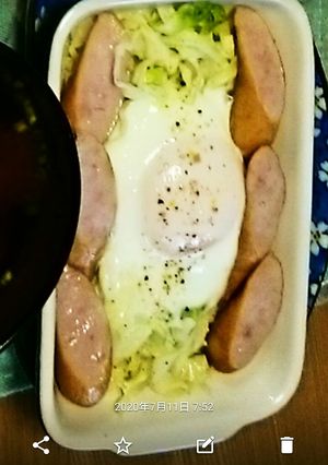 キャベツとソーセージで巣籠もり卵-レシピのメイン写真