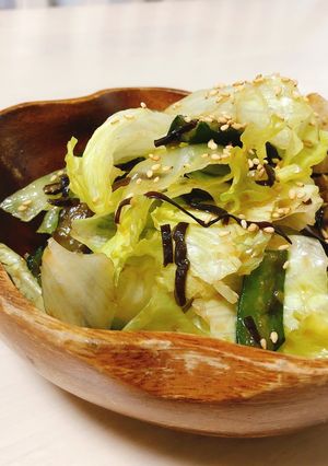 包丁いらず！レタスときゅうりの塩昆布もみ-レシピのメイン写真