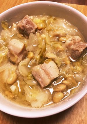 電気圧力鍋で作る大豆キャベツ豚肉のスープ-レシピのメイン写真
