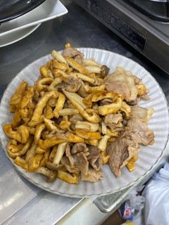 簡単☆油揚げと豚こま肉の焼肉のタレ炒め-レシピのメイン写真