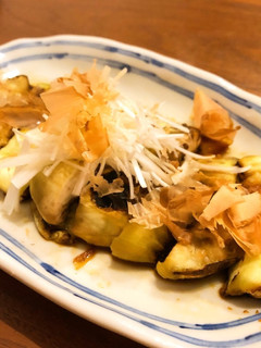 簡単美味しい♪生姜香るシンプルな焼きなす-レシピのメイン写真