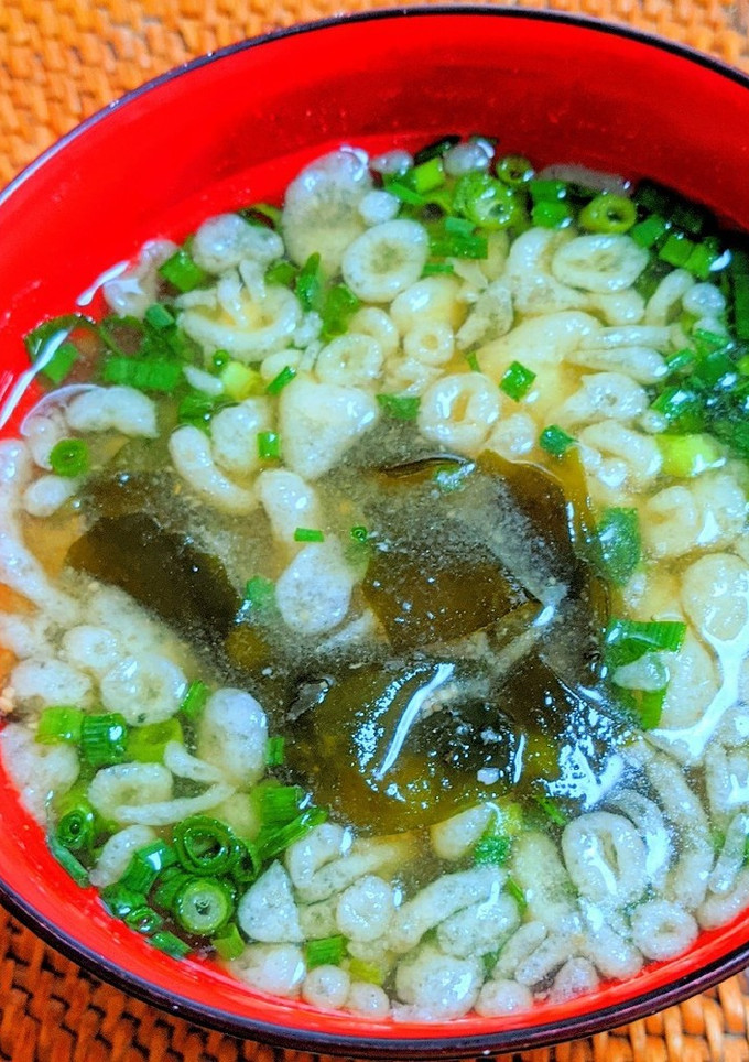 揚げ玉とわかめの味噌汁-レシピのメイン写真