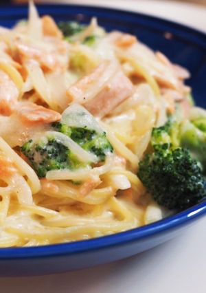 鮭とブロッコリーのクリーム風パスタ-レシピのメイン写真