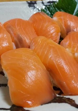 傷心の橙が眩しくて:サーモンのおすし-レシピのメイン写真