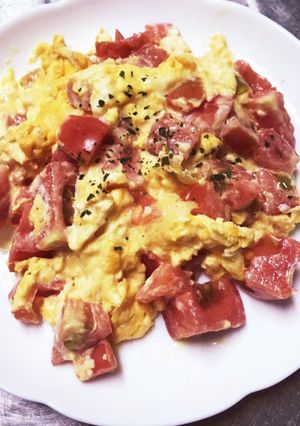 我が家トマトと卵のソテー-レシピのメイン写真